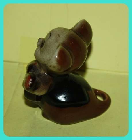 MOUSE PLAYING GUITAR VINTAGE FIGURINE SMALL