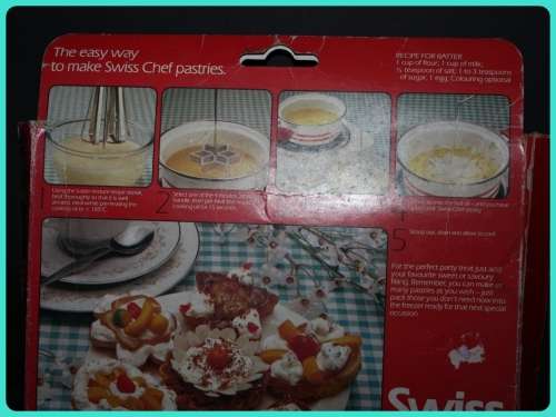 SWISS CHEF PASTRY MAKER (SNACKLE) WITH WOODEN HANDLE AND 4 PASTRY SHAPES IN BOX WITH RECIPE AND INS