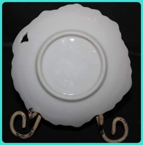 HAND PAINTED BIRD PLATE LEAF SHAPE