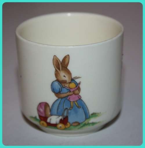 ROYAL DOULTON BUNNYKINS EGG CUP (D)