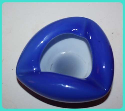 TWO HAND BLOWN GLASS ASHTRAYS MURANO STYLE BLUE WITH WHITE INLAY AND RED WITH WHITE INLAY