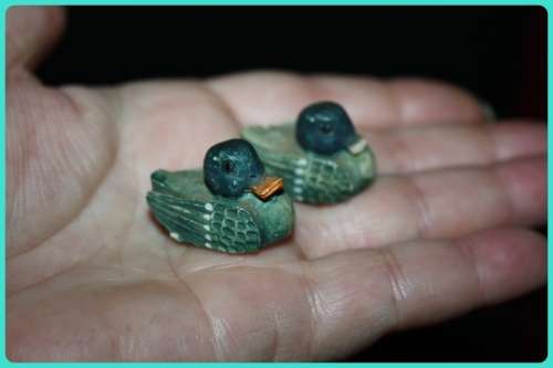 TRIO OF TINY DUCKS TWO MADE AND HAND PAINTED IN SCOTLAND SIGNATURE UNDERNEATH DATED 1988 AND 1983(D)