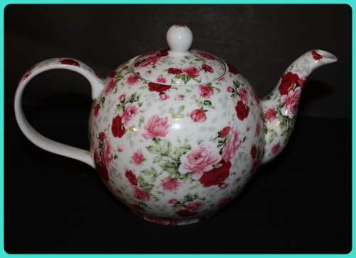 PRETTY CHINTZ STYLE TEAPOT LARGE WITH RED AND PINK ROSES