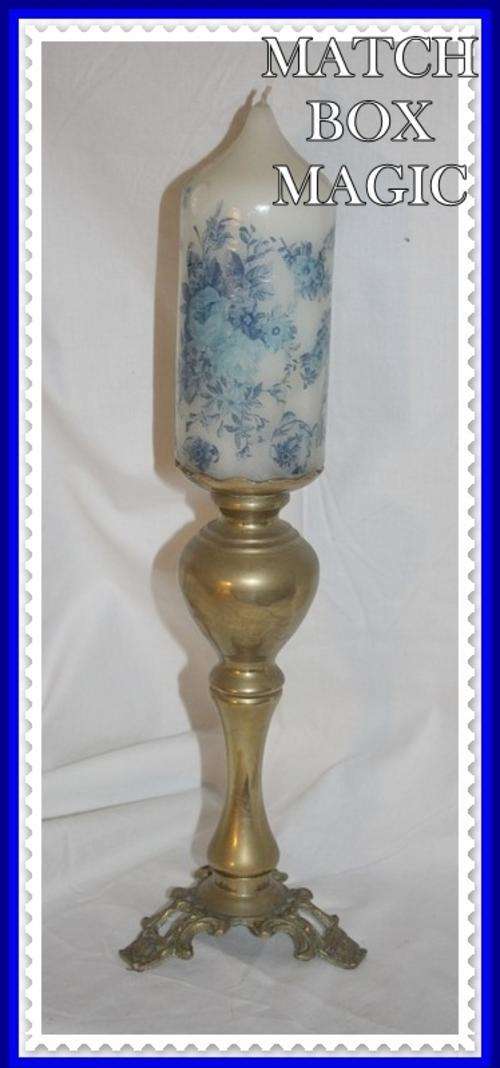 LARGE DECORATIVE BRASS CANDLESTICK STANDS APRX 26CM HIGH .FREE CANDLE INCLUDED