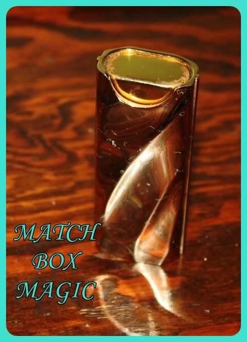 ESTEE LAUDER FRANCE KNOWING REFILLABLE GOLD TONE PURSE SPRAY EMPTY .25 OZ BOTTLE