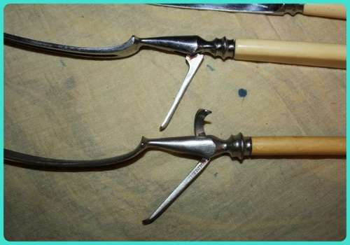 JOBLOT VINTAGE CARVING SETS 2 SETS PLUS KNIFE SHARPENER