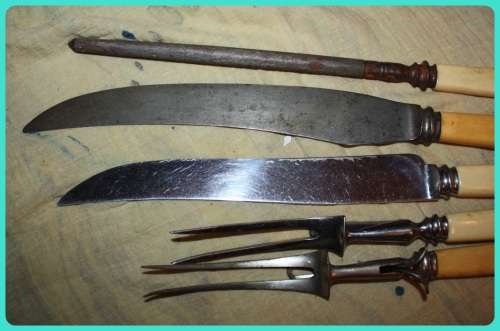 JOBLOT VINTAGE CARVING SETS 2 SETS PLUS KNIFE SHARPENER