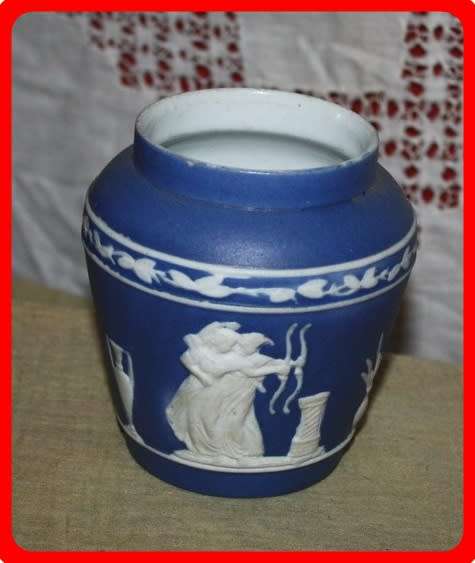 VASE BLUE AND WHITE IN STYLE OF WEDGEWOOD