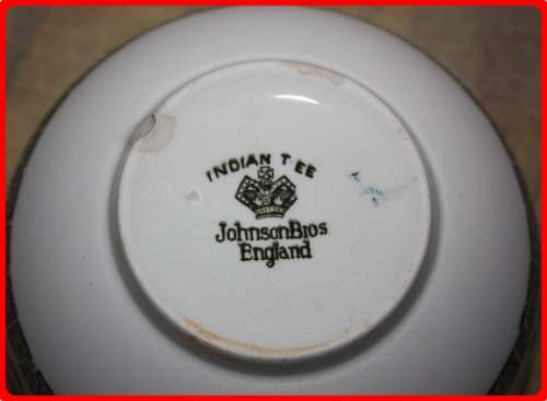 INDIAN TREE JOHNSON BROS ENGLAND SUGAR BOWL (D)