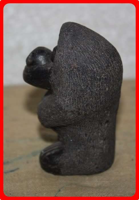 FUN HAND CRAFTED POTTERY GORILLA