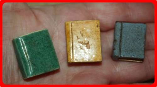 LOVELY TRIO OF POTTERY BOOKS MINIATURE LENGTH OF YELLOW 3CM WIDTH  1 CM