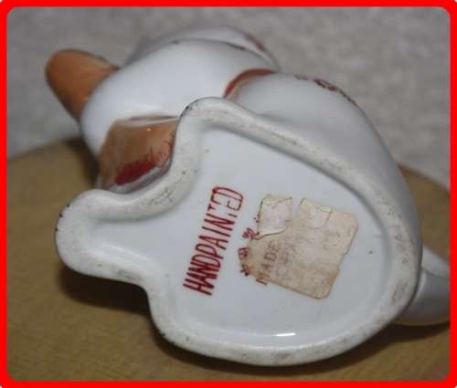 ORIENTAL HAND PAINTED CAT AND KOI FISH TEAPOT (D) NICE FOR A COLLECTION SHELF