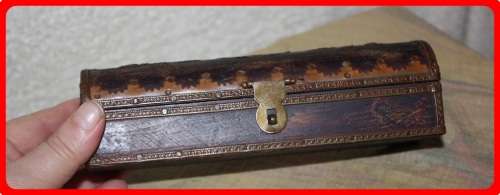 DECORATIVE WOODEN STORAGE BOX WITH HINGED LID INTRICATE METAL DETAIL