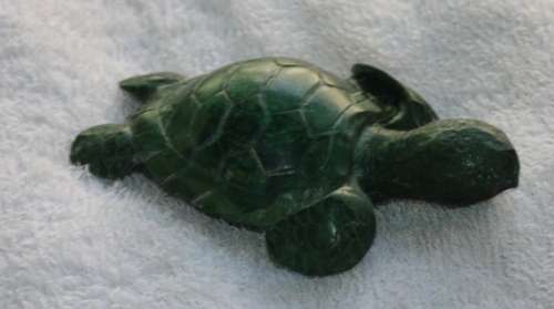 HAND CARVED STONE TURTLE  GREEN STONE MALACHITE