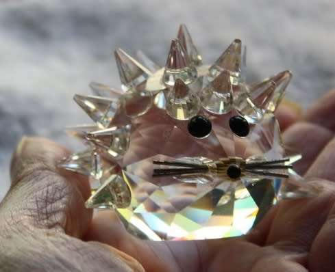 SWAROVSKI CRYSTAL   HEDGEHOG (D)