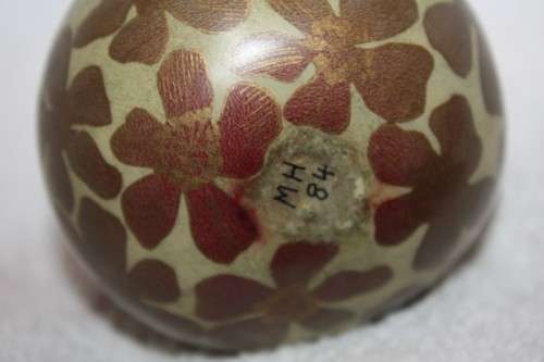 UNUSUAL DECOUPAGED TECHNIQUE CALABASH MARKED UNDERNEATH MH 84