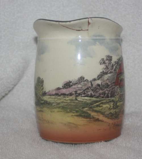 ROYAL DOULTON COTTAGE SERIES JUG ( D)