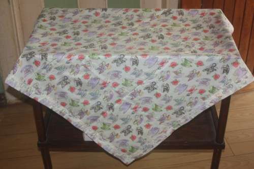 TEA CUP OVERLAY CLOTH PERFECT FOR A TEA TROLLY OR OUTDOOR TABLE