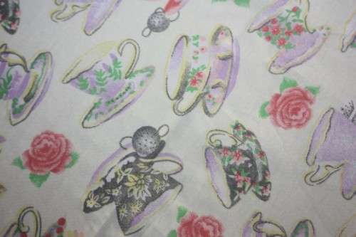 TEA CUP OVERLAY CLOTH PERFECT FOR A TEA TROLLY OR OUTDOOR TABLE