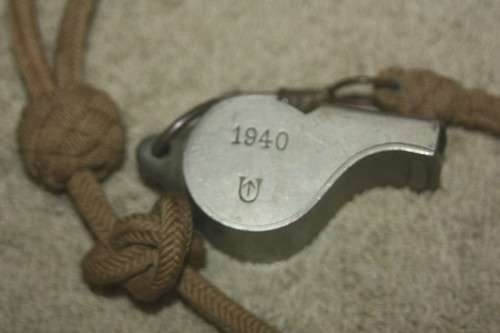 THE ACME THUNDERER MILITARY WHISTLE WITH LANYARD STAMPED 1940 SEE PHOTOS MADE BY J HUDSON & CO BIRMI