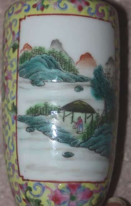 SMALL UNUSUAL ORIENTAL VASE WITH TWO GARDEN SCENES YELLOW BACKGROUND (D)