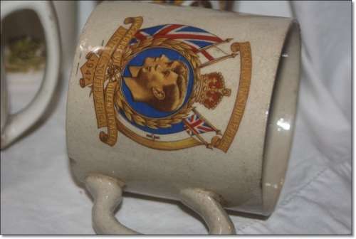 JOBLOT OF 8 ROYAL COMMEMORATIVE WARE CUPS VARIOUS YEARS AND MONARCHS  LOOK AT ALL PHOTOS