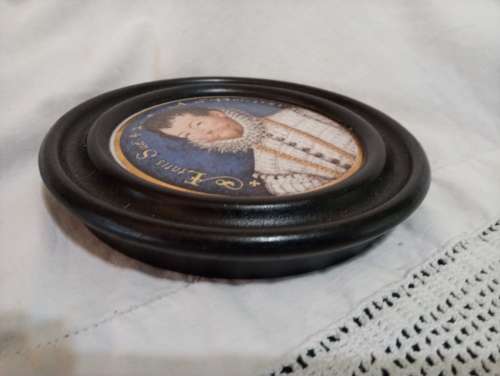 AG Hackney and co ltd. English porcelain staffordshire framed lid unusual take a look