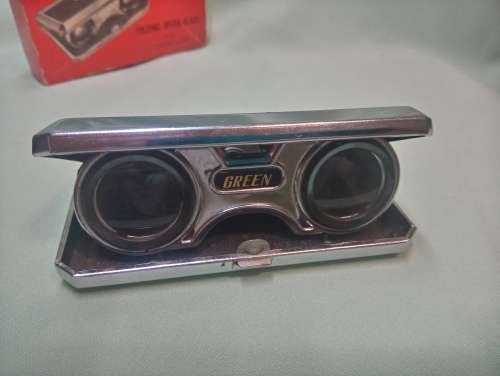 Folding opera glasses made in Japan vintage 1960s 25 x magnification
