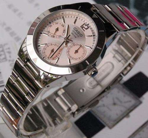 NEW Women or men CASIO Fashion electronic quartz Watch Steel watchband waterproof