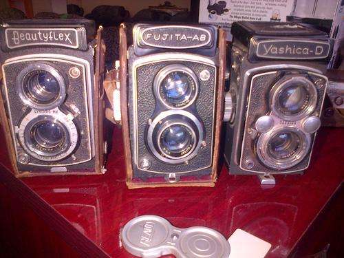 JOBLOT OF 3 OLD BOX CAMERAS