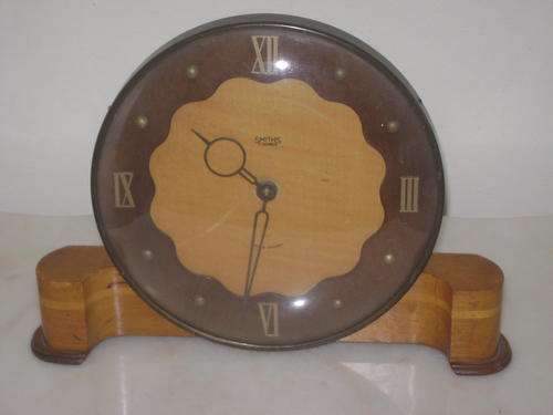 PRETTY VINTAGE SMITH'S CLOCK WITH CONVEX FRONT GLASS - NOT WORKING - NEEDS TO BE SERVICED/REPAIRED