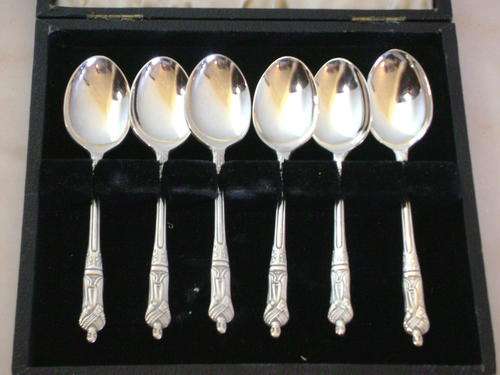 SET OF 6 SILVER PLATED APOSTLE TEASPOONS - IN ORIGINAL BOX