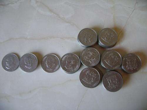 COLLECTION OF 45 CIRCULATED SOUTH AFRICAN NICKEL R1 COINS - RANGING BETWEEN 1977 - 1990