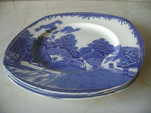 3 X BURLEIGH WARE DINNER PLATES (24.5 CM X 24.5 CM EACH) - BID IS PER PLATE TO TAKE ALL 3