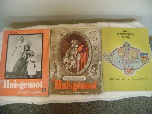 3 X TYDSKRIFTE-"DIE HUISGENOOT DD 19/12/49 EN 7/03/52 EN BYLAE "ONS REPUBLIKEINSE ALBUM" DD 30/05/61