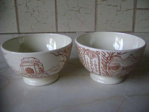 2 X VINTAGE "VOORTREKKER" COMMEMORATIVE BOWLS DATED 1938 - SOLD TOGETHER AS ONE LOT
