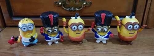5 x 2018 McDonald`s Minion Figurines - sold together as one lot