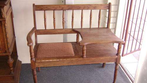 Nice oak telephone table in very good condition