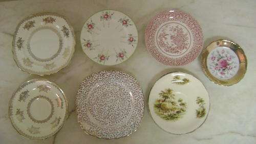 7 Porcelain small plates - for the interior decorator