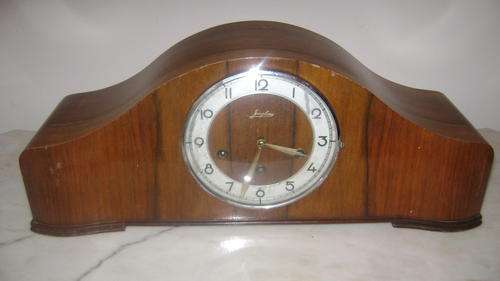 Old Mantel Piece Clock - Pendulum and Chimes working order - Clock overwound