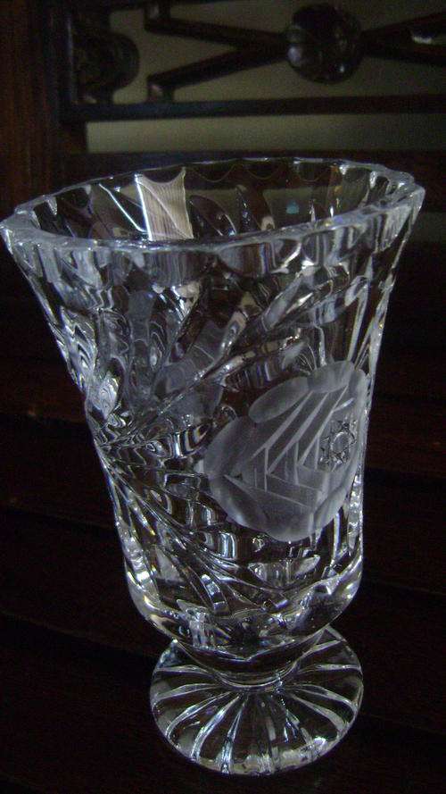 Rose cut Crystal vase - nice item