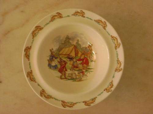 Bunnykins ROYAL DOULTON Pudding Bowl - in perfect condition!!!!