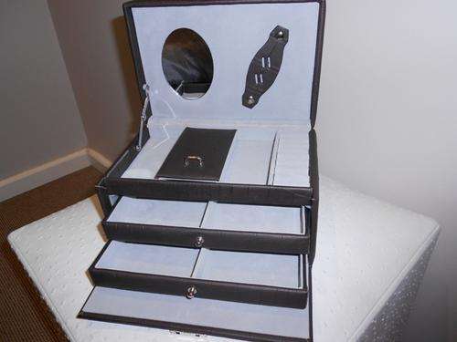 Brown Leather Jewellery Box (Small)