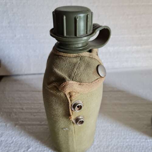 Old SANDF water bottle and tankard