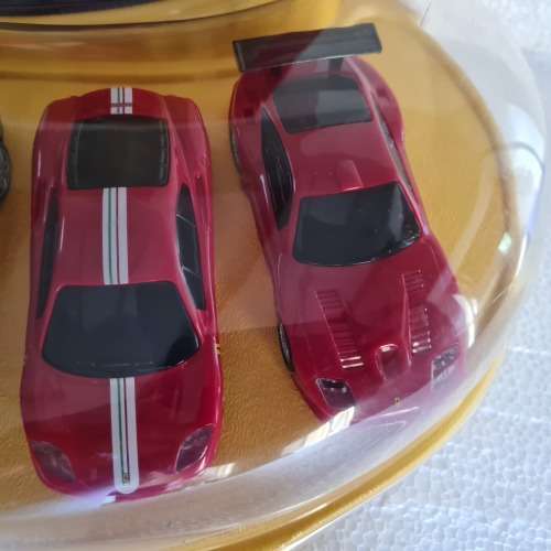 Unique and Rare Shell 2010 Ferrari display with Cars