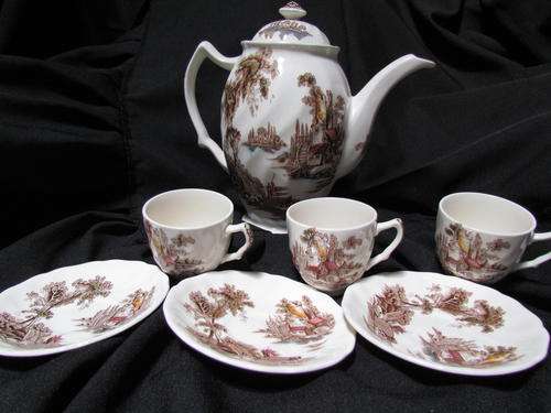 THE OLD MILL COFFEE POT AND 3 X DIOS