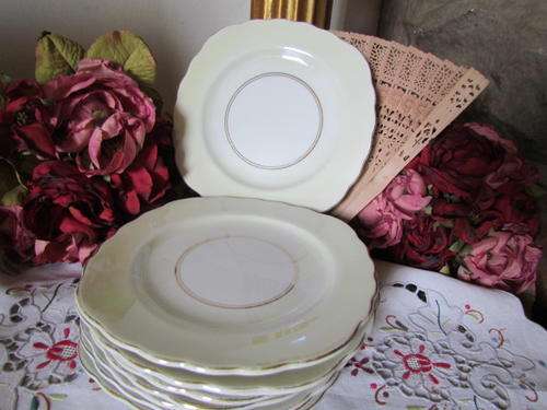 8 ELGIN CHINA SIDE PLATES!!