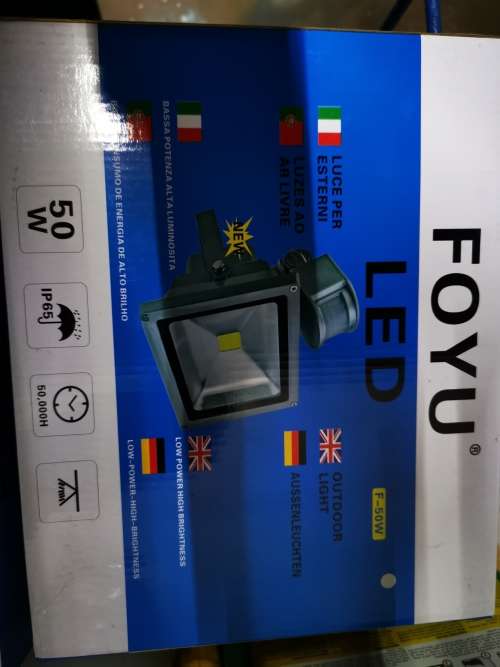 Foyu LEd light with day night sensor 50watts