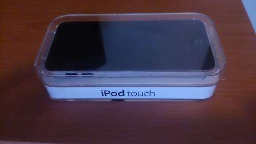 iPod Touch Silver 16GB (5th Generation)