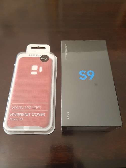 SAMSUNG GALAXY S9 (MIDNIGHT BLACK) 64GB WITH OFFICIAL SAMSUNG KNIT COVER - BRAND NEW AND SEALED